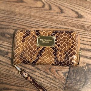 Michael Kors wristlet